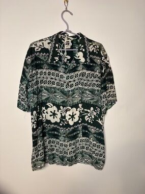 Vintage Kennington California Green & White Floral Button-Up Shirt Size Large